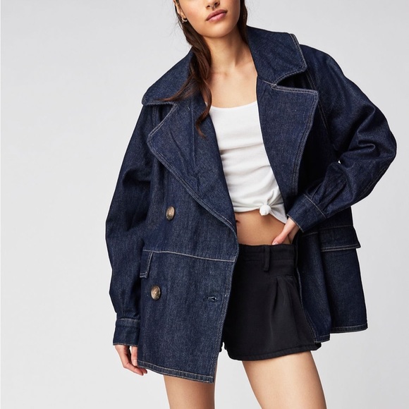NWOT Free People Denim Car Coat in Rinse Wash - Picture 2 of 5